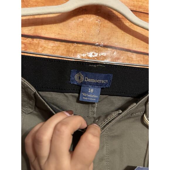 Democracy Womens Size 16 “Ab" Solutions Vintage Skinny Olive Green - Picture 2 of 4